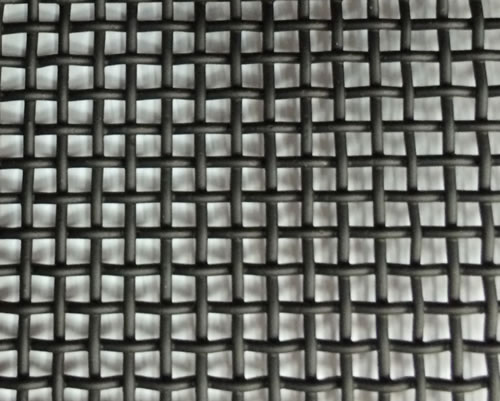 Black crimped wire mesh panels